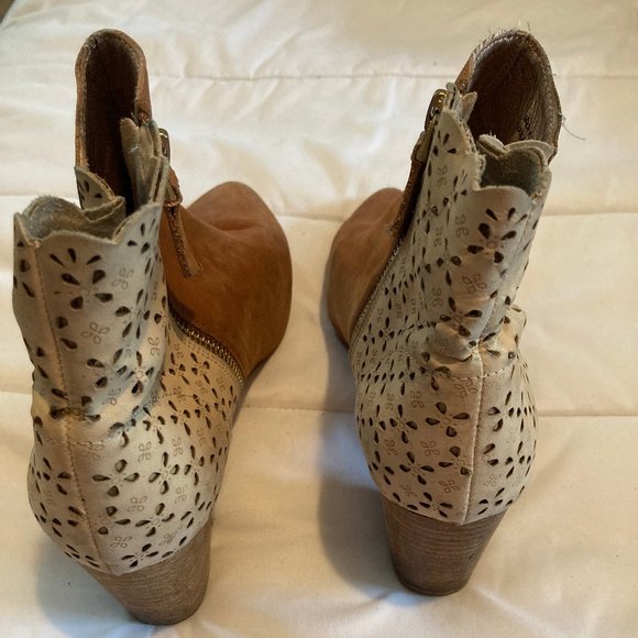 MISS ALBRIGHT SPECIALTY BOOTIES - Picture 3 of 6